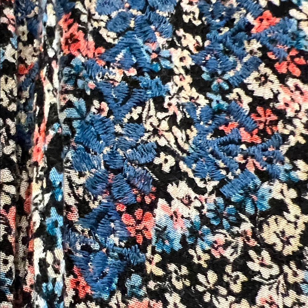 Chic Floral Women's Blouse - Black and Red - Picture 8 of 14